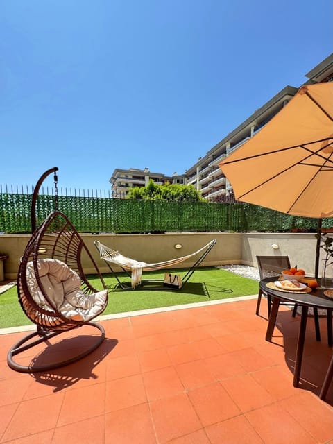 Property building, Day, View (from property/room), Balcony/Terrace, Garden view, sunbed