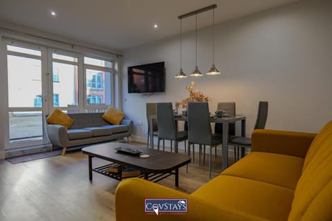 Beauchamp House - 2-bed apartment in Coventry City Centre, Free Parking, by COVSTAYS Apartment in Coventry