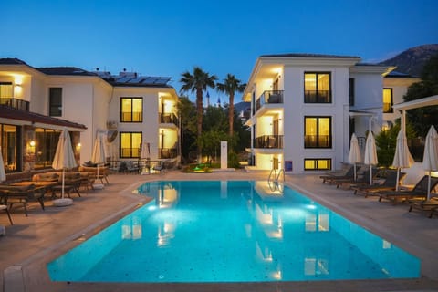 Property building, Swimming pool