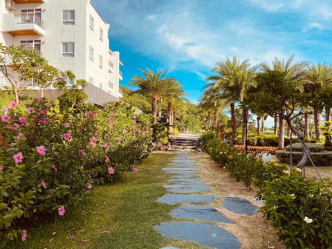 Property building, Garden view