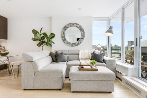 View (from property/room), Living room, Seating area