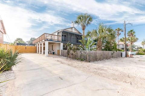 Atlantic View Heated Pool Spa Firepit Beach House in Butler Beach