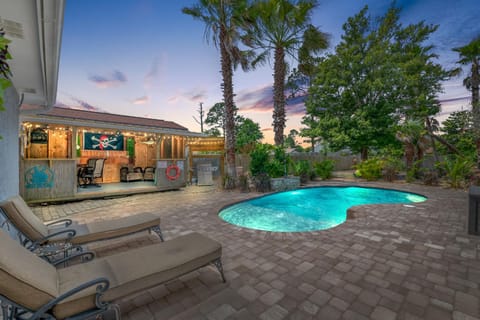 Shipwrecked - Private Pool Home, Game Room, 5 Min to Beach, Pets OK, & More! House in Lower Grand Lagoon
