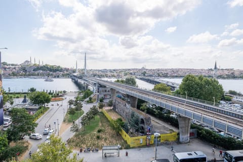 Neighbourhood, Natural landscape, City view, River view