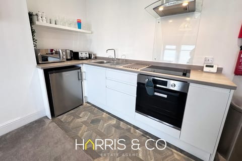 New Sandpiper Apartments Apartment in Wyre District