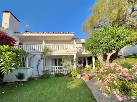 Property building, Balcony/Terrace