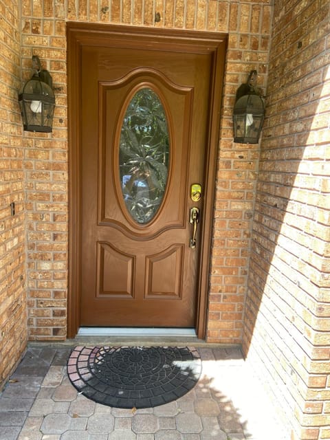 Awesome shared Villa 20 minutes from the beach Bed and Breakfast in Melbourne