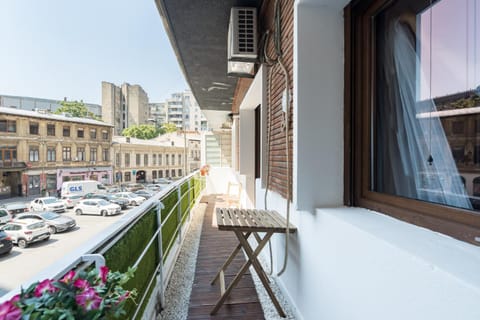 Day, View (from property/room), Balcony/Terrace, City view