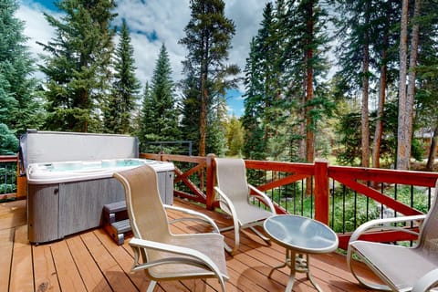 Golden Crown Cabin Cabin in Blue River