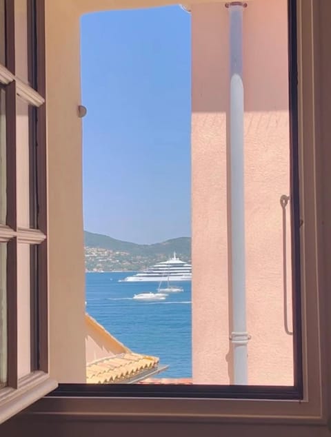 Living room, Sea view