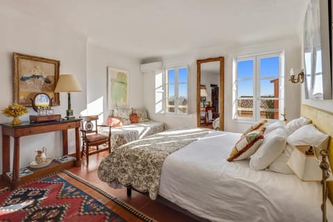 Bed, Photo of the whole room, Bedroom, Sea view