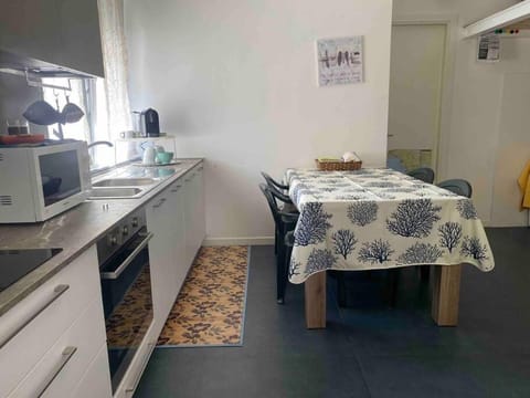 Shelley’s Home Apartment in Lerici