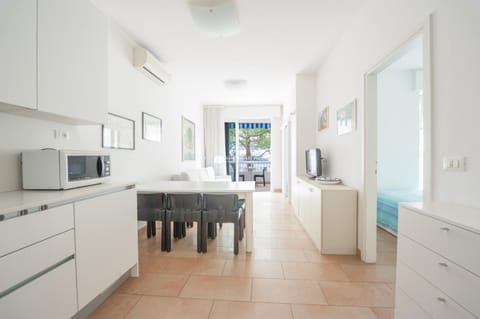 Living room, kitchen