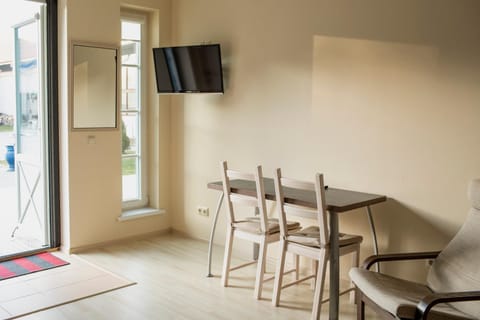 TV and multimedia, Dining area