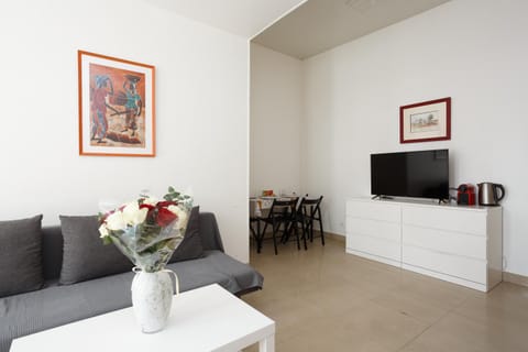 LE BLANC CENTRE F2 Apartment in Drancy