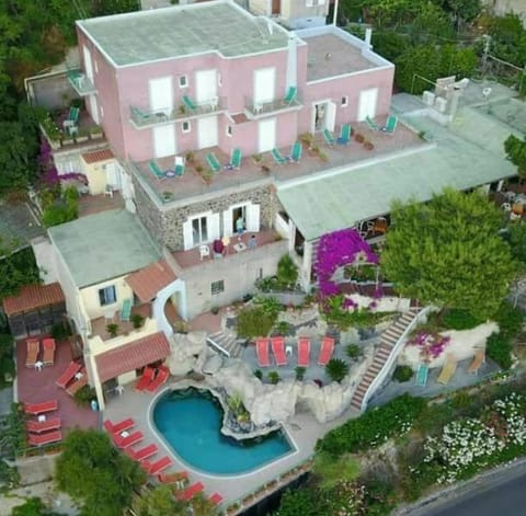 Property building, Day, Bird's eye view, Pool view, Swimming pool, sunbed