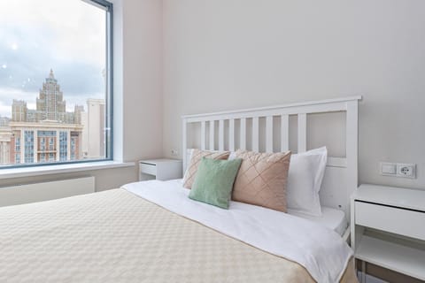 Property building, Bed, Neighbourhood, View (from property/room), Bedroom