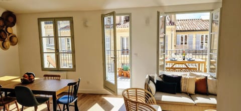Patio, Living room, Dining area