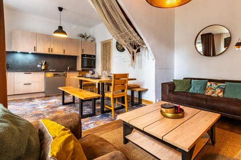 Living room, Dining area, kitchen