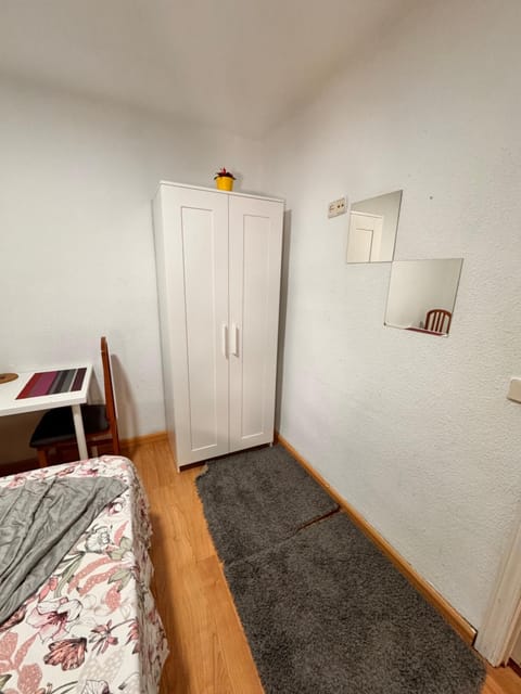 Habitación interior en Madrid Vacation rental in Madrid