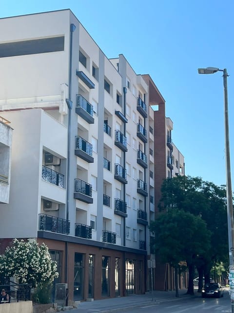 Property building, Location