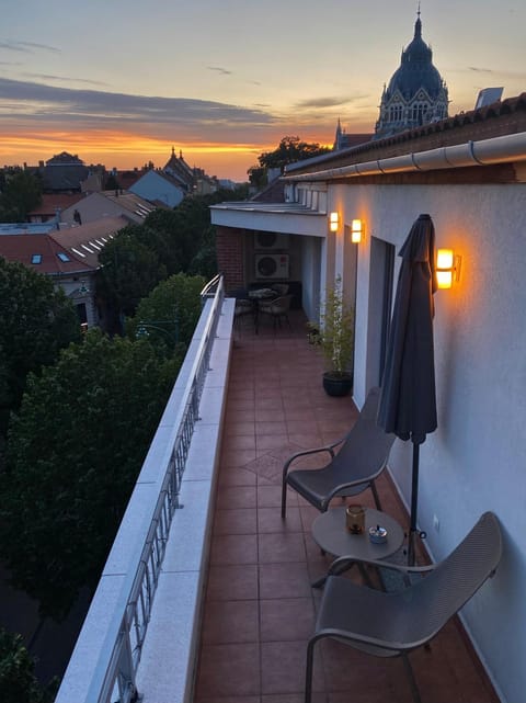 View (from property/room), Balcony/Terrace