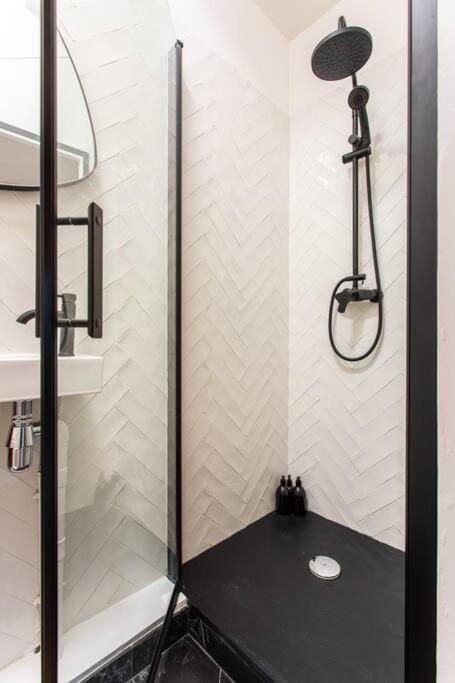 Luxuous loft in the jourdains'village-Imhost Apartment in Paris