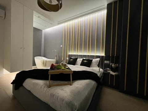Bed, Bathroom, Bedroom, Breakfast, Bath, wardrobe