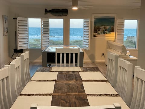 Dining area, Beach, Sea view