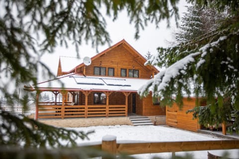 Property building, Natural landscape, Winter