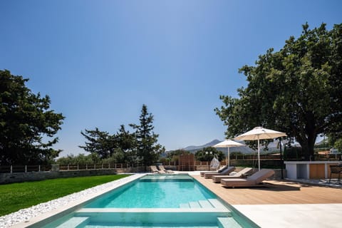 Garden view, Pool view, Swimming pool, Swimming pool, sunbed
