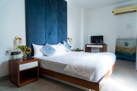 TV and multimedia, Bedroom, wardrobe, air conditioner
