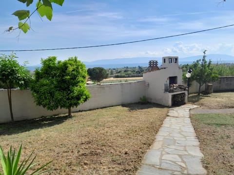 Georgia's Summer House House in Decentralized Administration of Macedonia and Thrace