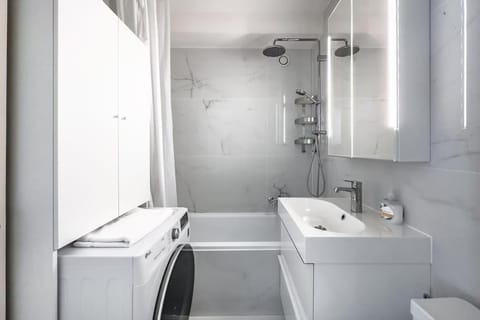 Mountain Sunrise Studio Apartment in Montreux