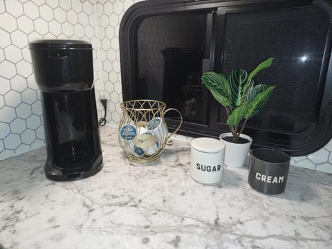 The Torres' Camper Experience! Apartment in Tampa