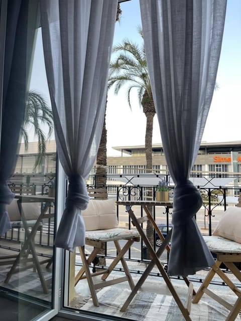 Balcony/Terrace, Living room, Seating area