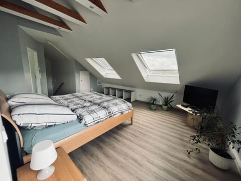 TV and multimedia, Evening entertainment, Bedroom