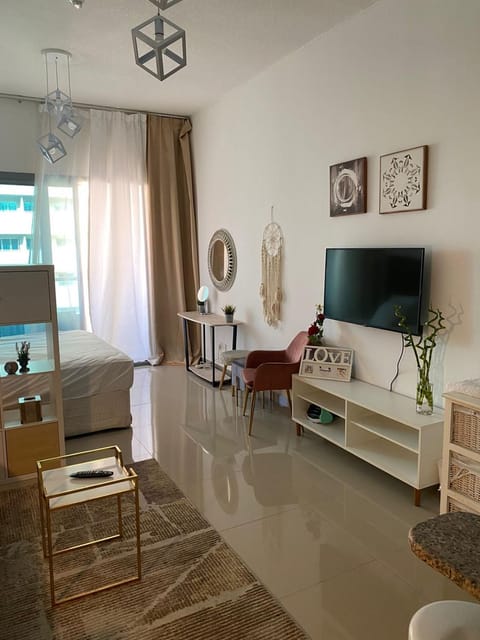 Bed, Living room, Bedroom