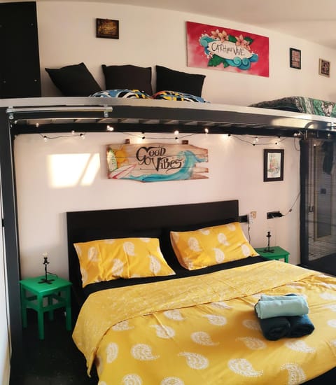 Bed, Decorative detail, Bedroom, bunk bed