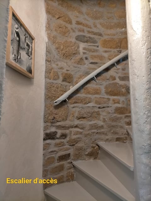 Le 1 St Yves Studios Apartment in Brittany