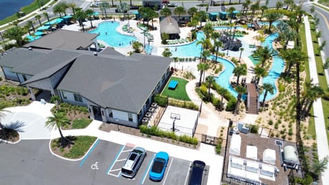 Property building, Swimming pool