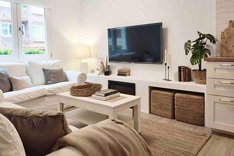 Communal lounge/ TV room, Living room