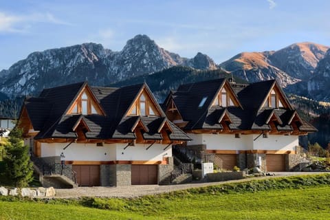 Property building, Mountain view, Mountain view