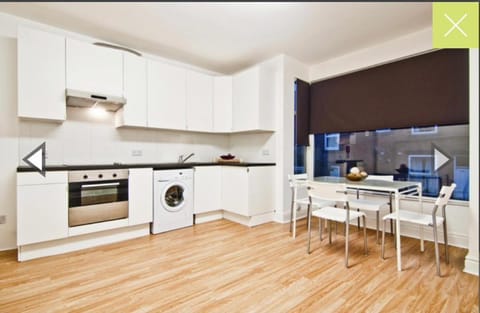 Kitchen or kitchenette, Kitchen or kitchenette
