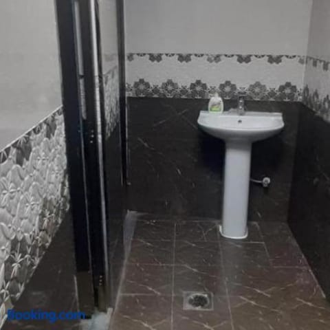 Making friends with guests Apartment in Al Sharjah