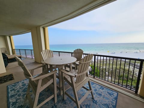 Bella Riva 409 4 bedroom Beachfront Beach set up included House in Okaloosa Island
