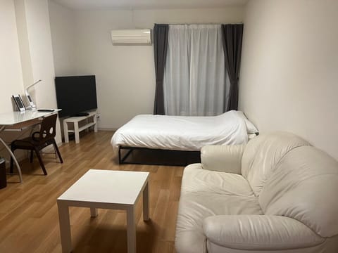 Bed, TV and multimedia, Bedroom, air conditioner