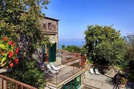 GOCCE VILLAS - Villa Vesuvio Luxury and Beauty Villa in Priora