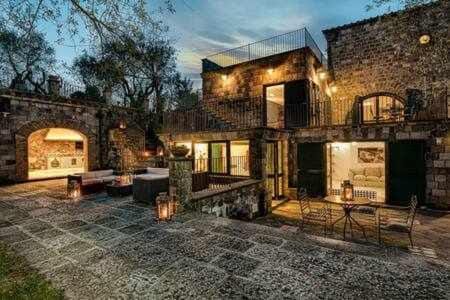 GOCCE VILLAS - Villa Vesuvio Luxury and Beauty Villa in Priora