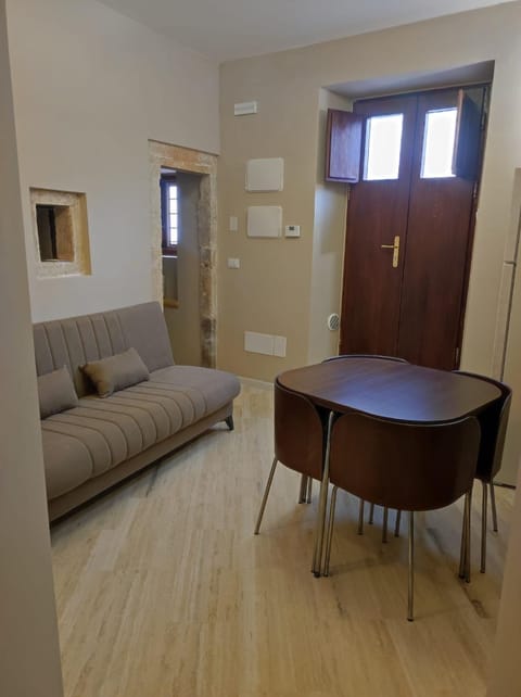 Dimora tra ciuchi e poeti Apartment in L'Aquila